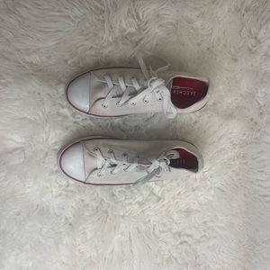 SKECHER STREET LOS ANGELES